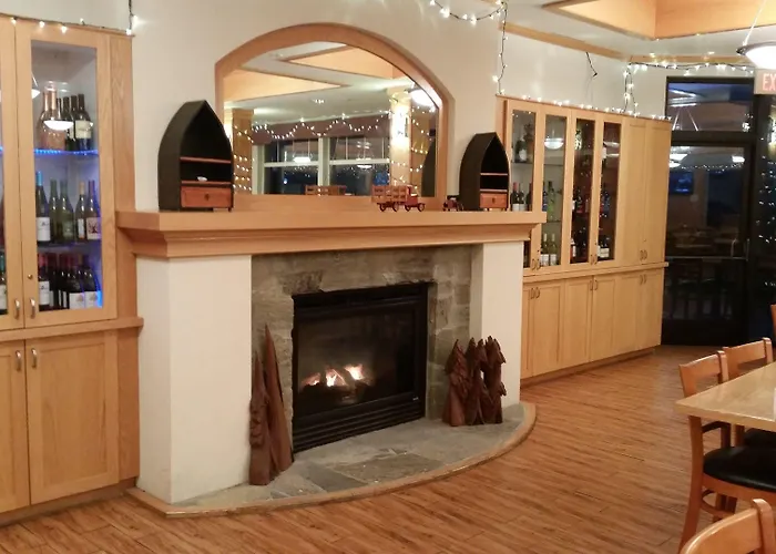 Oceanfront Lodge
